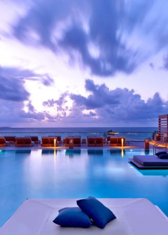 فندق 1 Hotel South Beach – منظر ليلي لحوض السباحة والشاطئ 1 Hotel South Beach - Pool & Beach Night