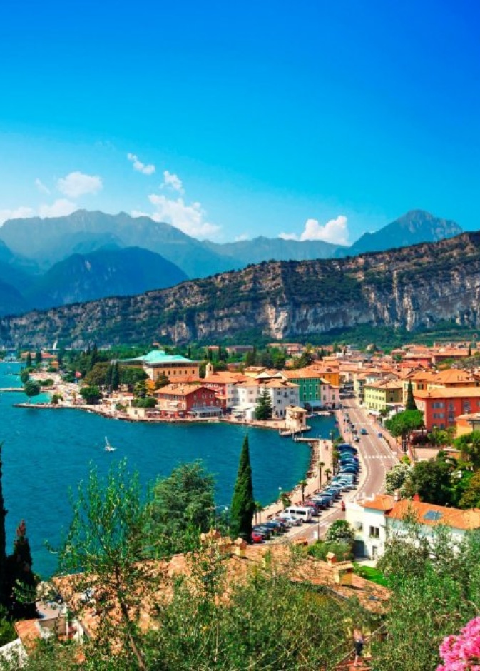 فلورنسا واحدة من أهم وأشهر المراكز المعمارية والفنية الممثلة لعصر النهضة في إيطاليا