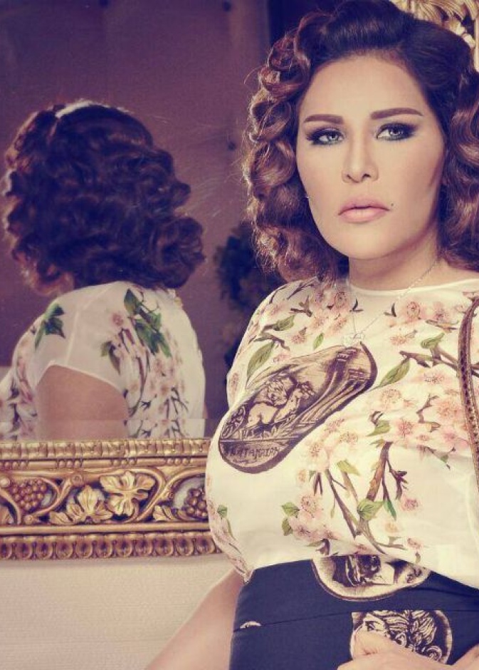 أحلام أنيقة بملابس صيفية