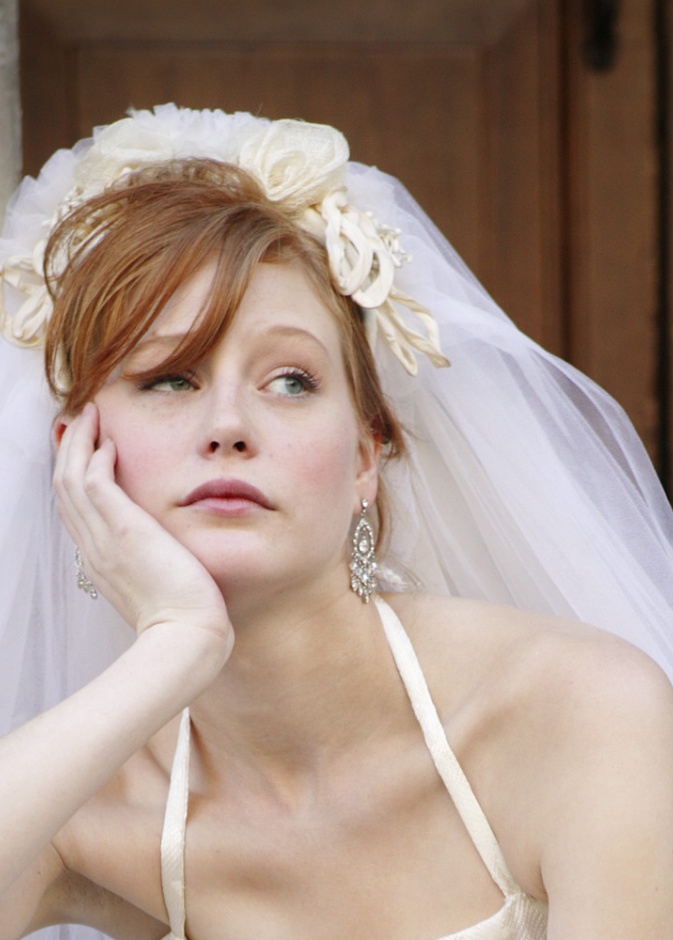 قد لا يكون الأمر الذي يشغل بال العروس مهم بالنسبة لك ولكنه مهم بالنسبة لها بما يكفي لكي تتحدث عنه