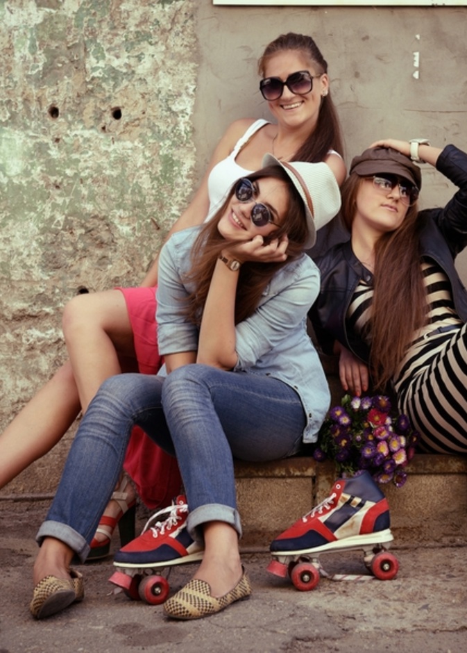 تحيةٌ إلى أصدقاء العمر