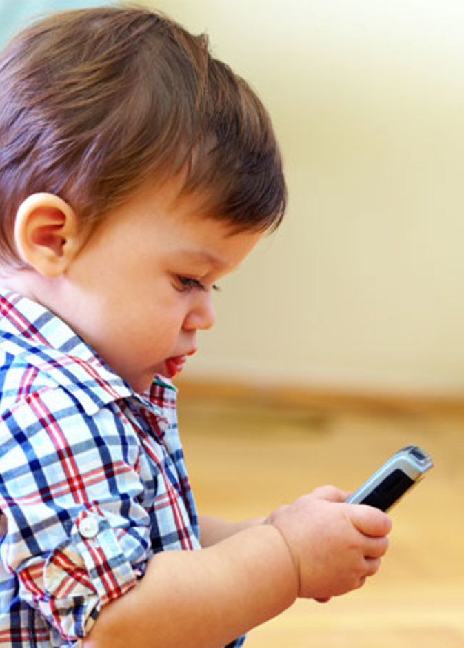 أضرار الجوال على الأطفال
