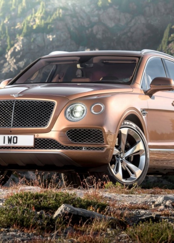 أفخم سيارة دفع رباعي من بنتلي