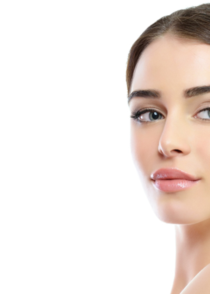 أفضل 5 خطوات لحماية شفتيك وترطيبها