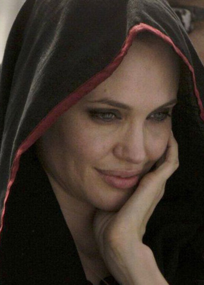 اخر ظهرو له في الاعمال الخيرية بجانب شارلين ثيرون