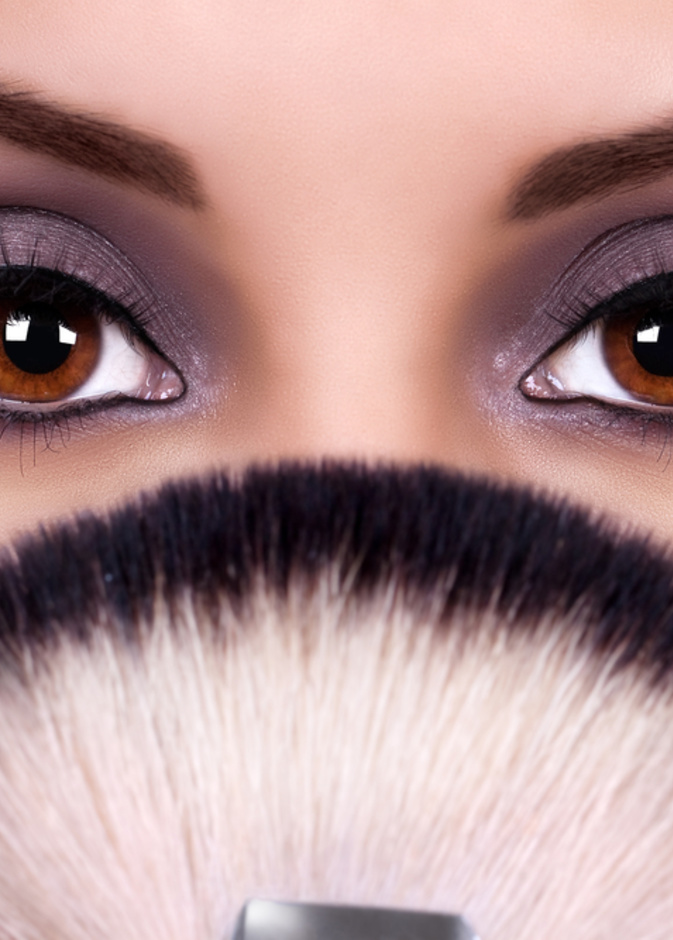 أي ظل ستختارين لعيونك البنية