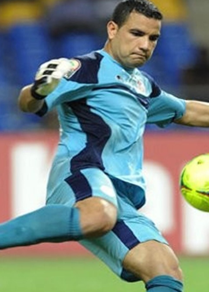 أيمن المثلوثي يعود لحراسة عرين نسور قرطاج