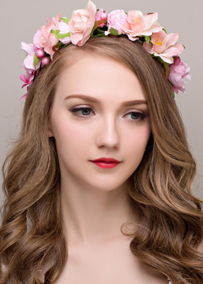 يمكن ارتدائه مع شعر منسدل