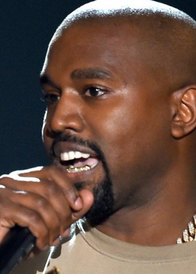 ريهانا تقرر كاني رئيسها