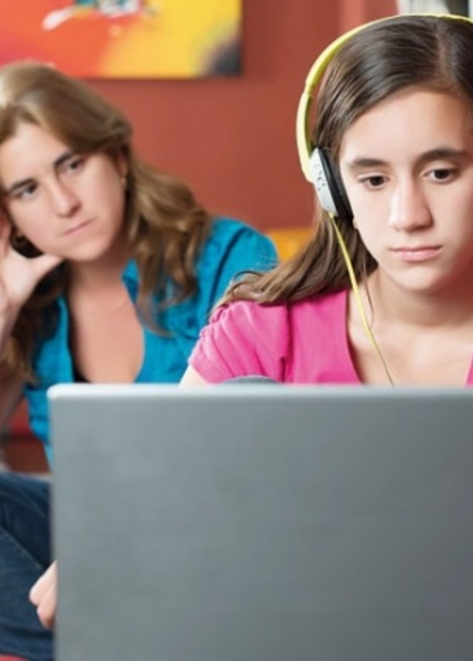 احذروا التجسس على الابناء