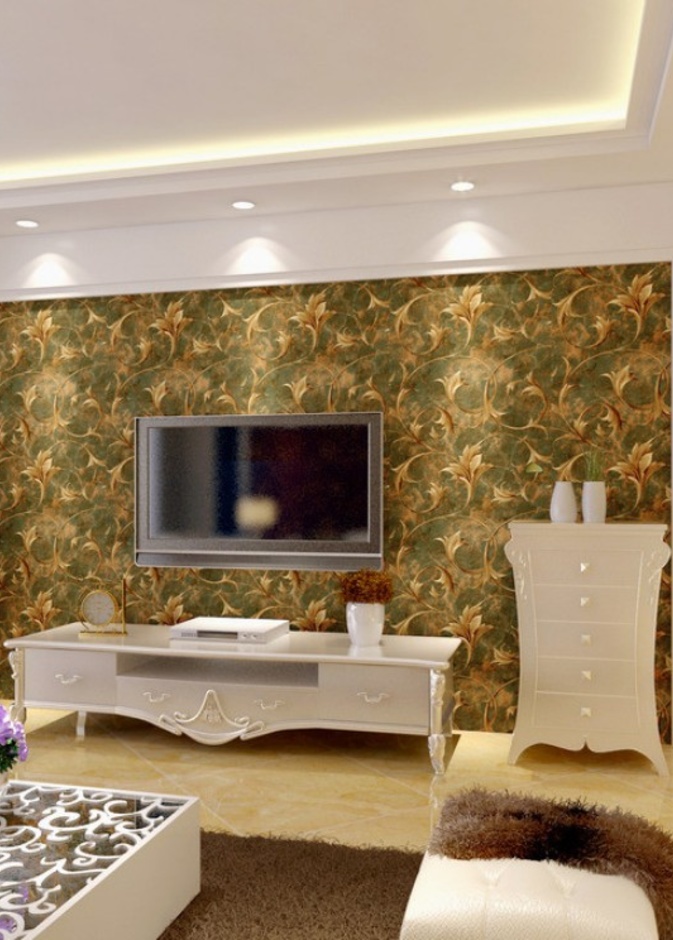 اختيار منسجم لورق الجدران على الجدار خلف التلفاز ليلائم بتدرجات ألوانه الورق المختار على الجدار المجاور 