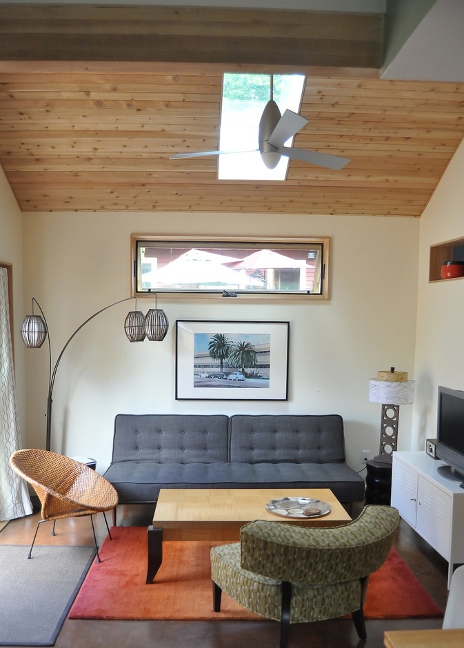 اختيار موفق لأثاث غرفة الجلوس صغيرة المساحة  بحجمه الناعم و المناسب