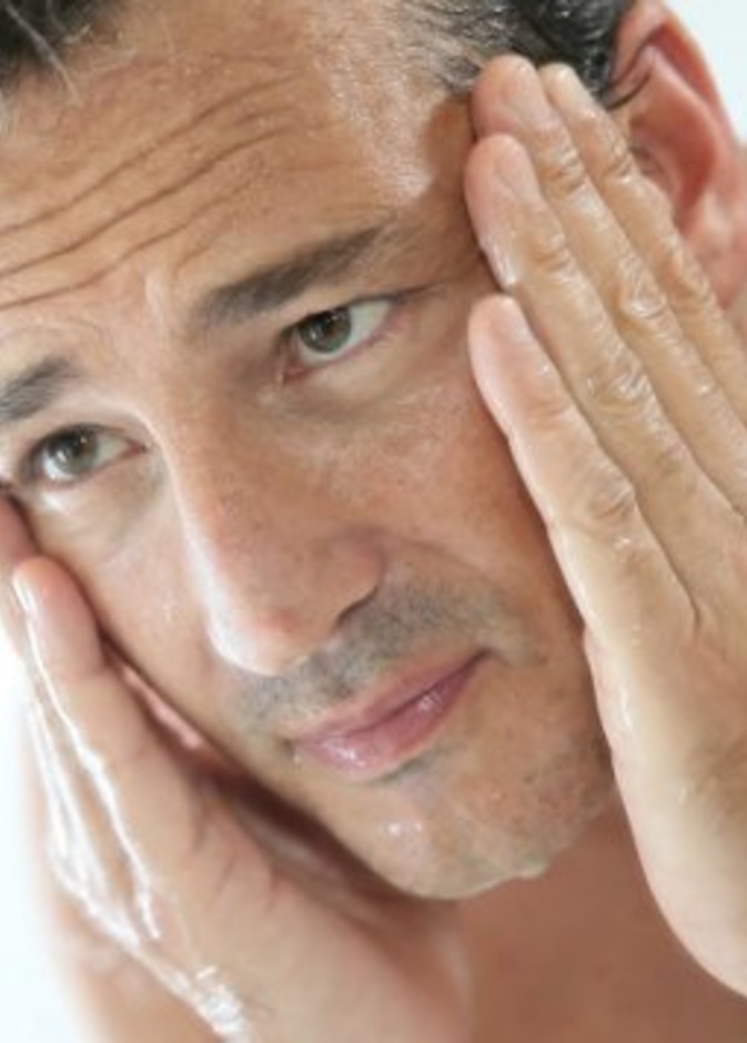 ازالة الرؤوس السوداء من الانف للرجال