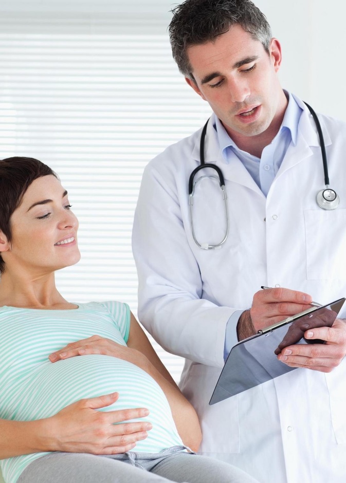 استشارة الطبيب قبل السفر ، للتأكد من سلامة الجنين