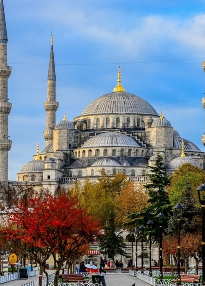 اسطنبول تجمع الشرق والغرب