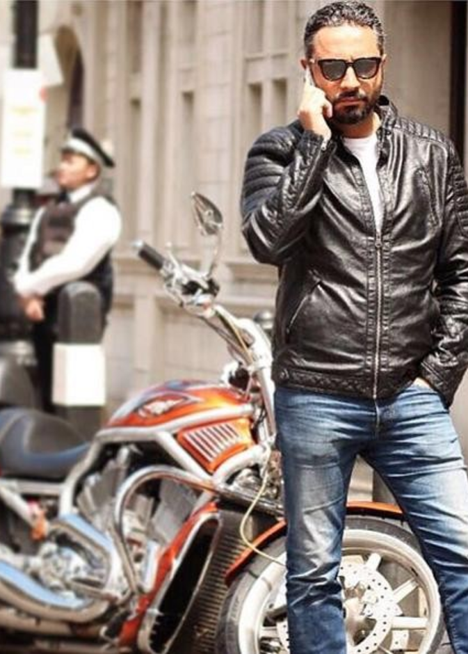 اطلالة شبابية لقيس الشيخ نجيب