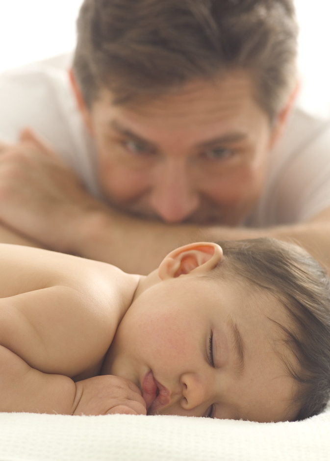 اكتئاب بعد الولادة قد يصيب الرجال أيضا