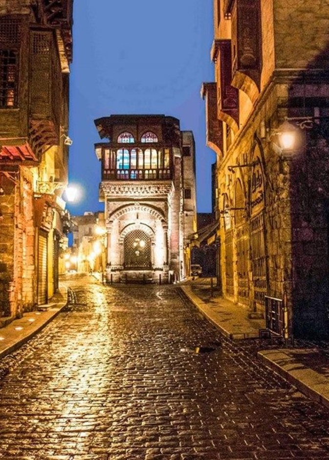 الآثار في شارع المعز لدين الله