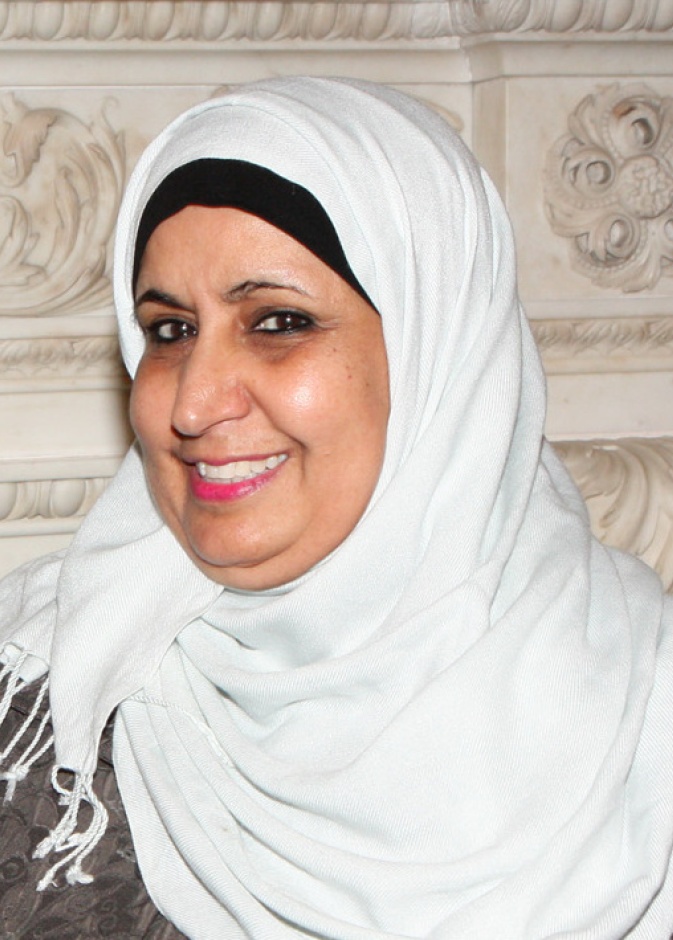 نورة الفايز.. النجمة المضيئة في سماء التعليم 