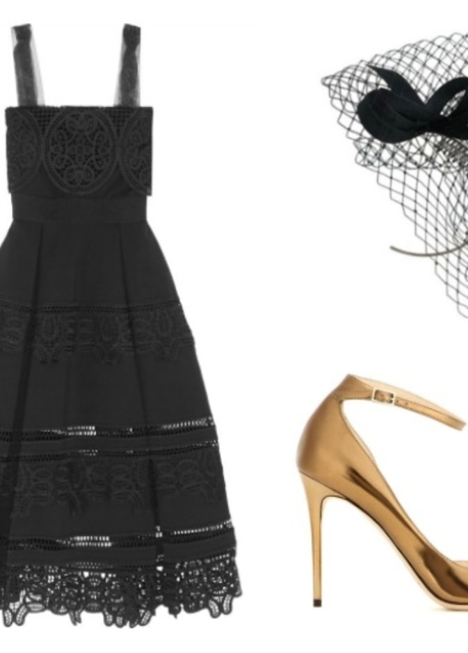 الاطلالة الأولى راقية بالأسود والذهبي