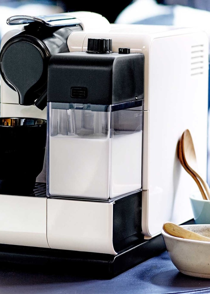 الالات المخصصة للاسبريسو و الكابتشينو و الاتيه