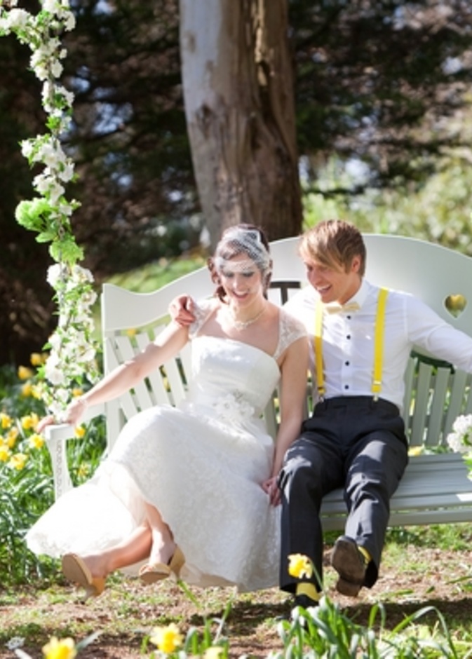 البراءة والعفوية على وجوه الزوجان