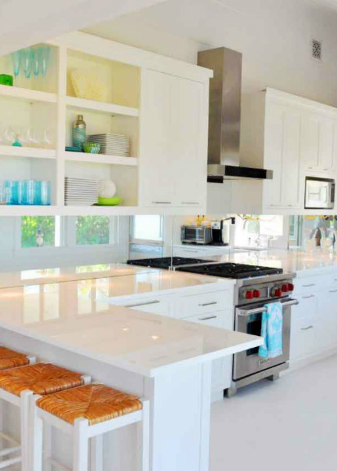 الخوص من اجمل المكونات لكراسي المطبخ