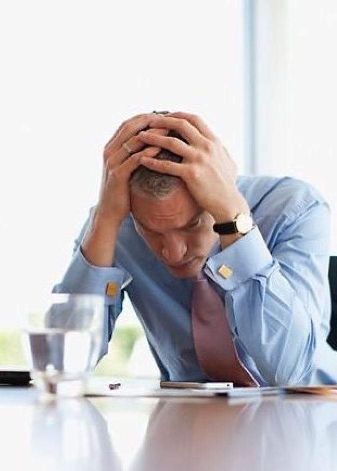 الرجال يتحملون ضغوط الفشل و التوتر