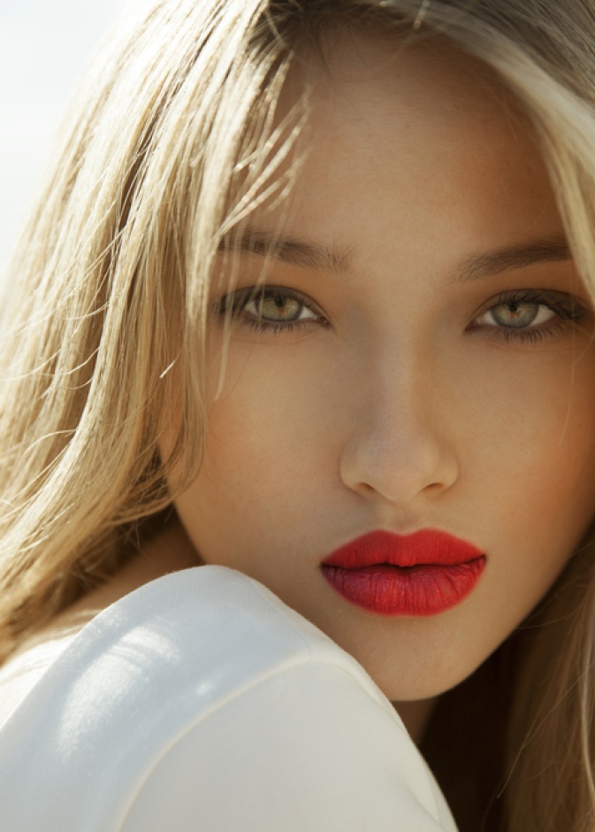 الرومانسية تجعل ماكياجك استثنائياً