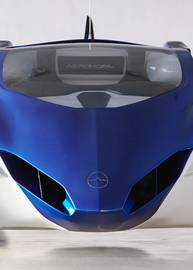السيارة الطائرة Aeromobil