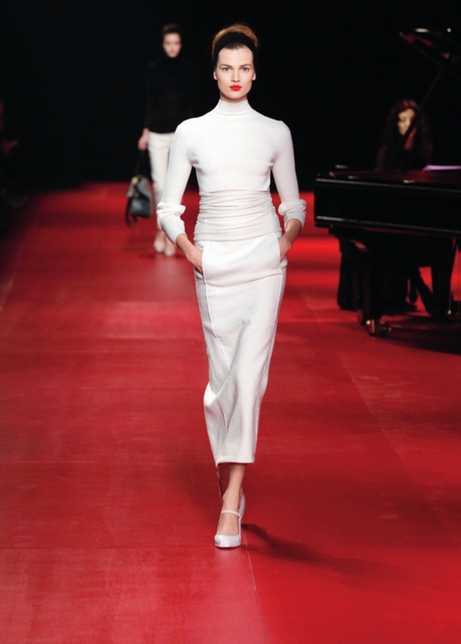 كلاسيكية راقية من Nina Ricci 