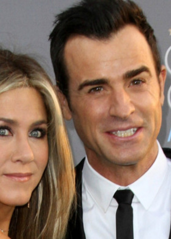 زوج  جنيفر انيستون جاستن تيروكس بلوك كاجوال