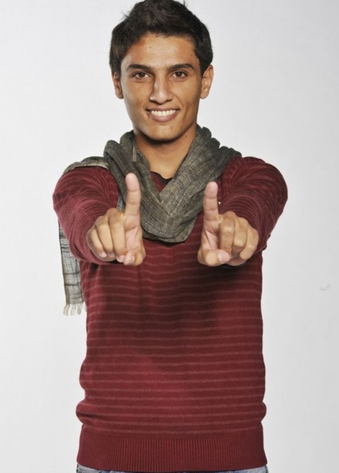 محمد عساف بلوك كاجوال مع الشال