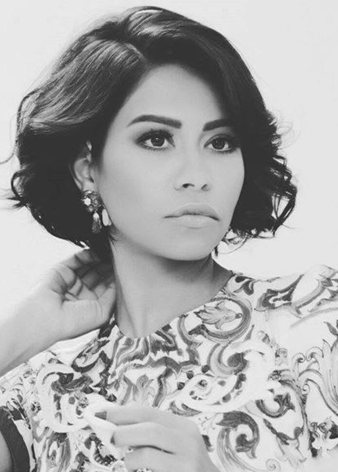 الصورة المحذوفة لشيرين وهى تبكى