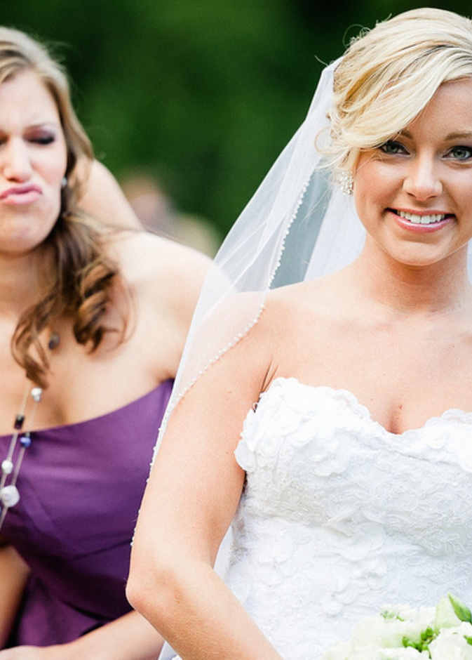 كيف تعرف العروس أن صديقاتها يشعرن بالغيرة ؟