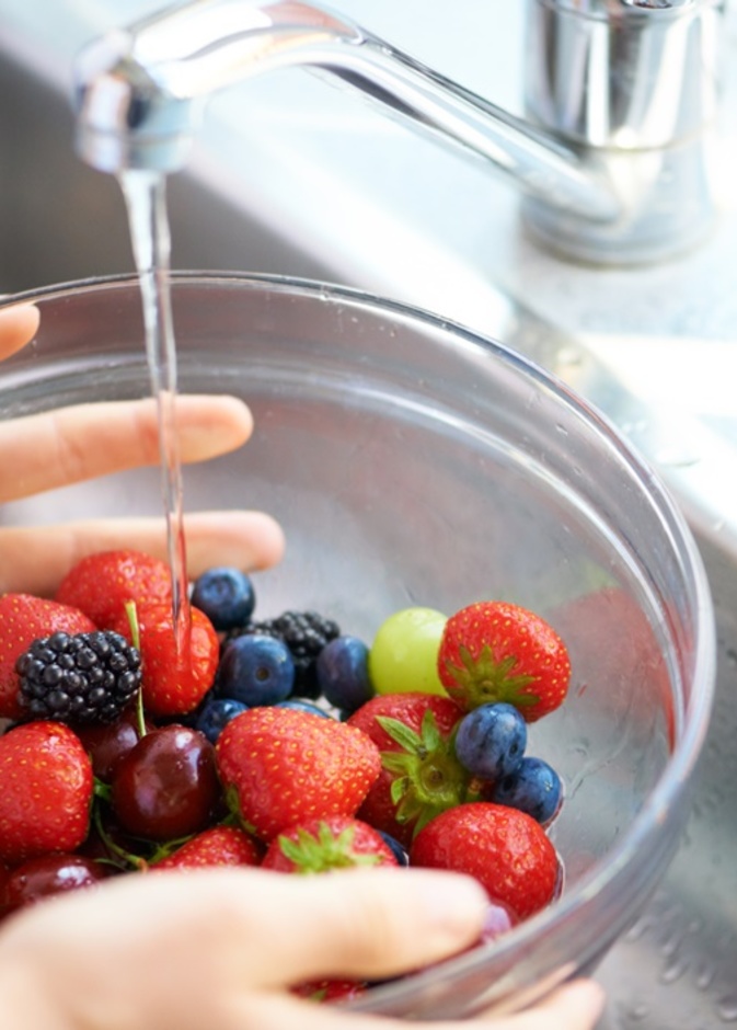 الماء و الملح احدى الطرق الفعالة للتخلص من المواد الكيميائية