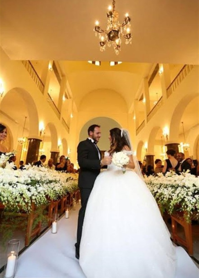 العروس شنتال مهنا وعريسها