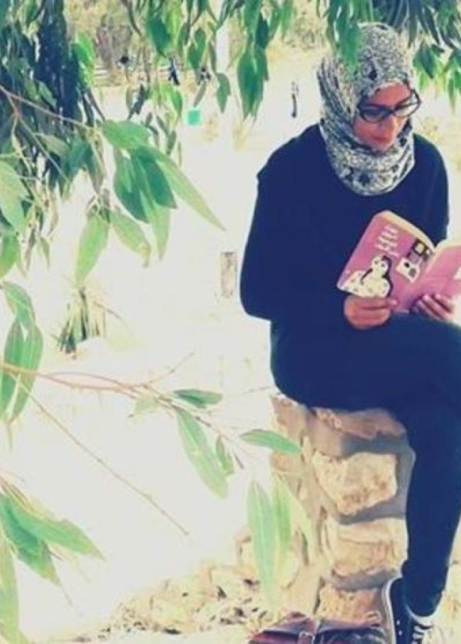 العروس وعشق القراءة