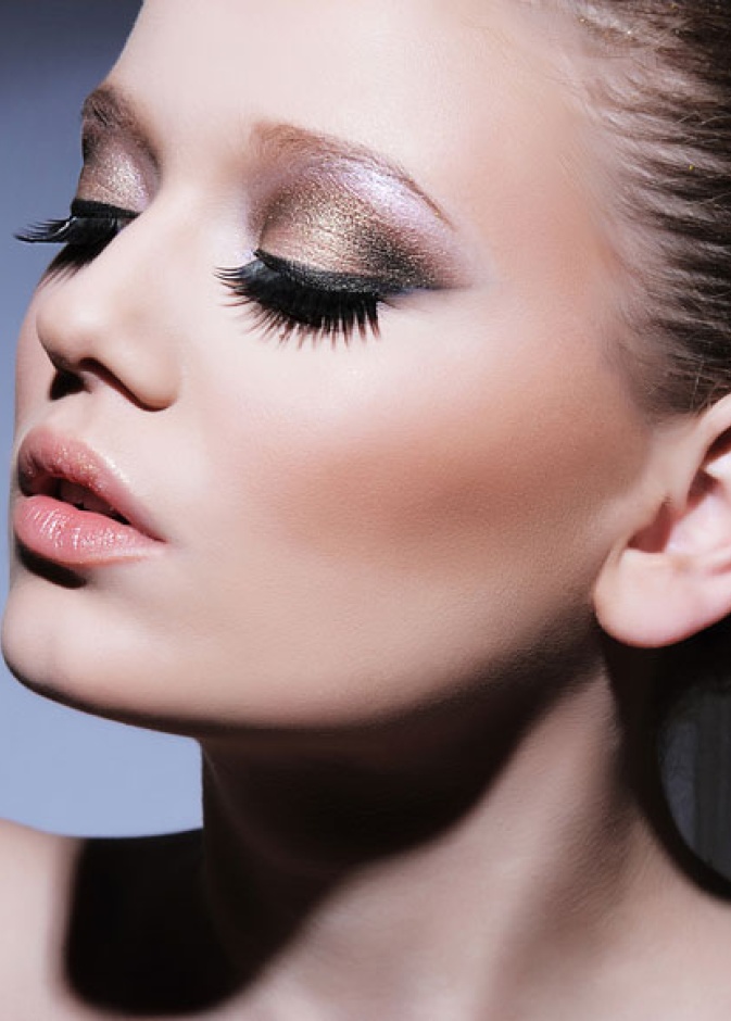 الماسكارا سر جمالك يوم الزفاف