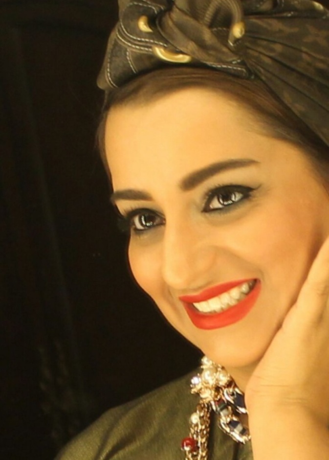  المصممة شروق