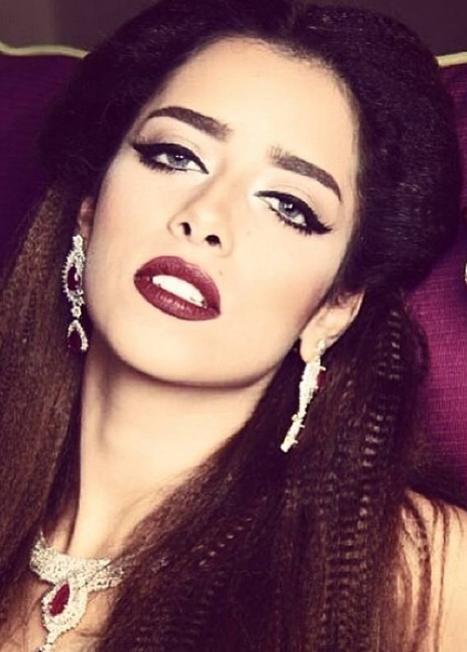 المطربة بلقيس فى جيبوتى لدعم أبناء شعبها