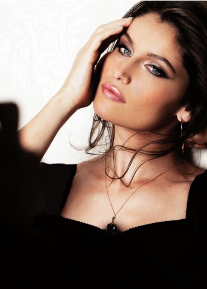 حصريا: عدنان الكاتب يحاور النجمة العالمية Laeticia Casta ويغير فكرتها عن الرجل العربي