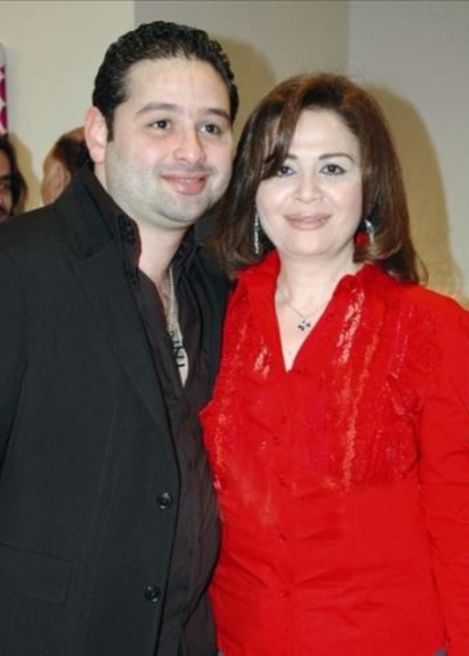 الهام وامير في الحرم المكي