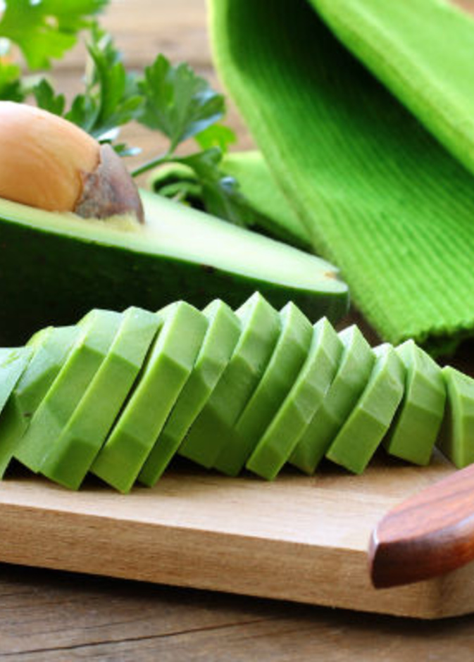 اهميه فاكهه الافوكادو