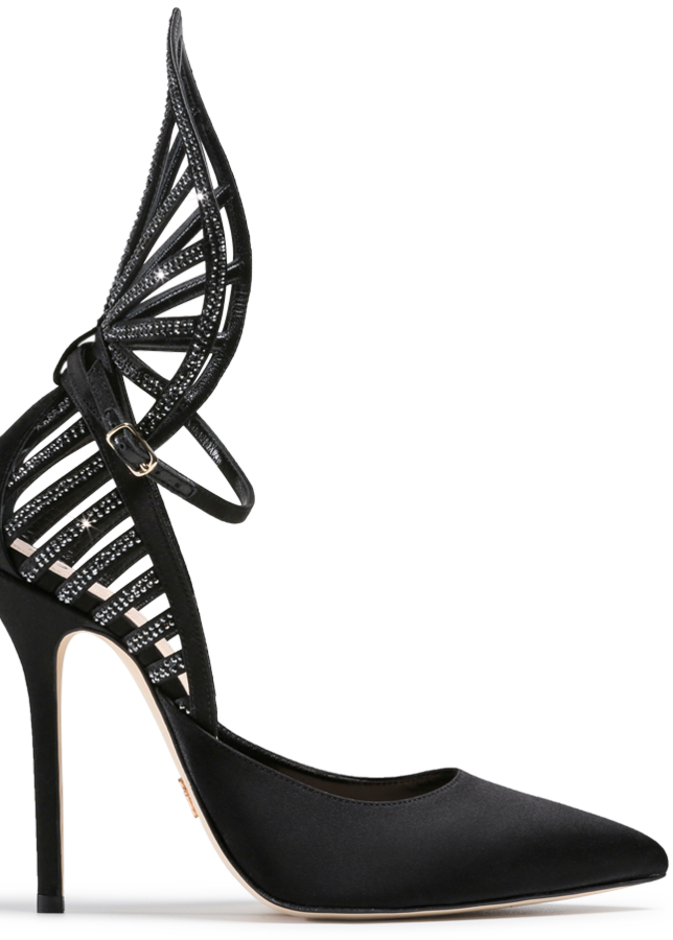 تالقي بموديل فاخر من Ralph & Russo  