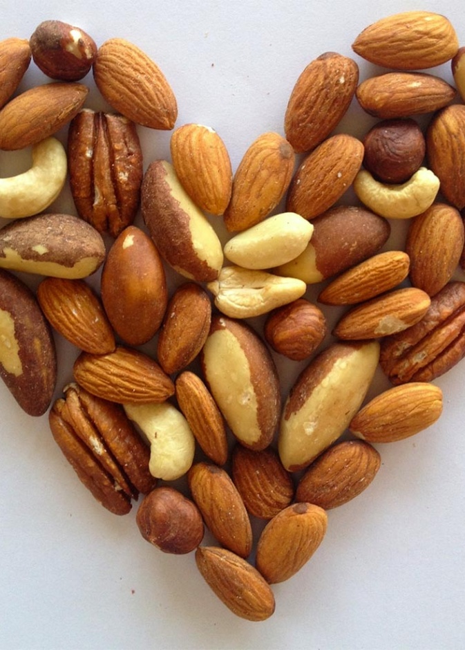 تحتوي المكسرات على ادنى نسبة من السعرات الحرارية