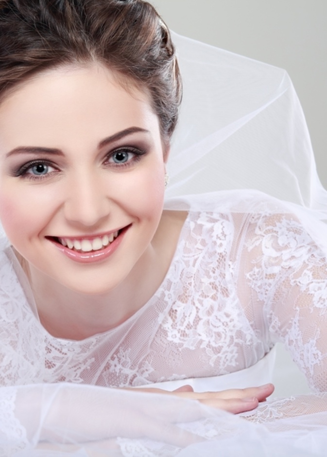 توهجي ايتها العروس بالدانتيل