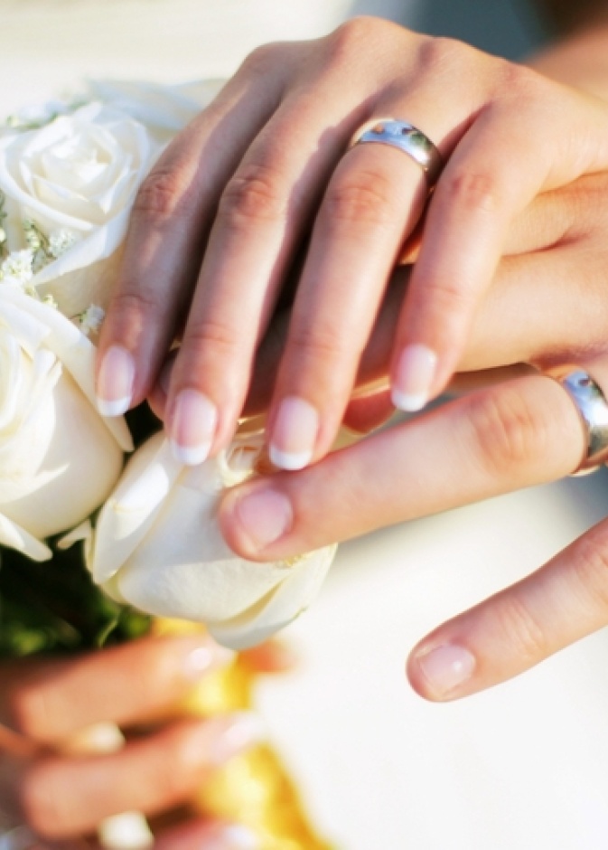 جمال ونعومة يد العروس من أهم أهم الأمور في إطلالة العروس الجمالية