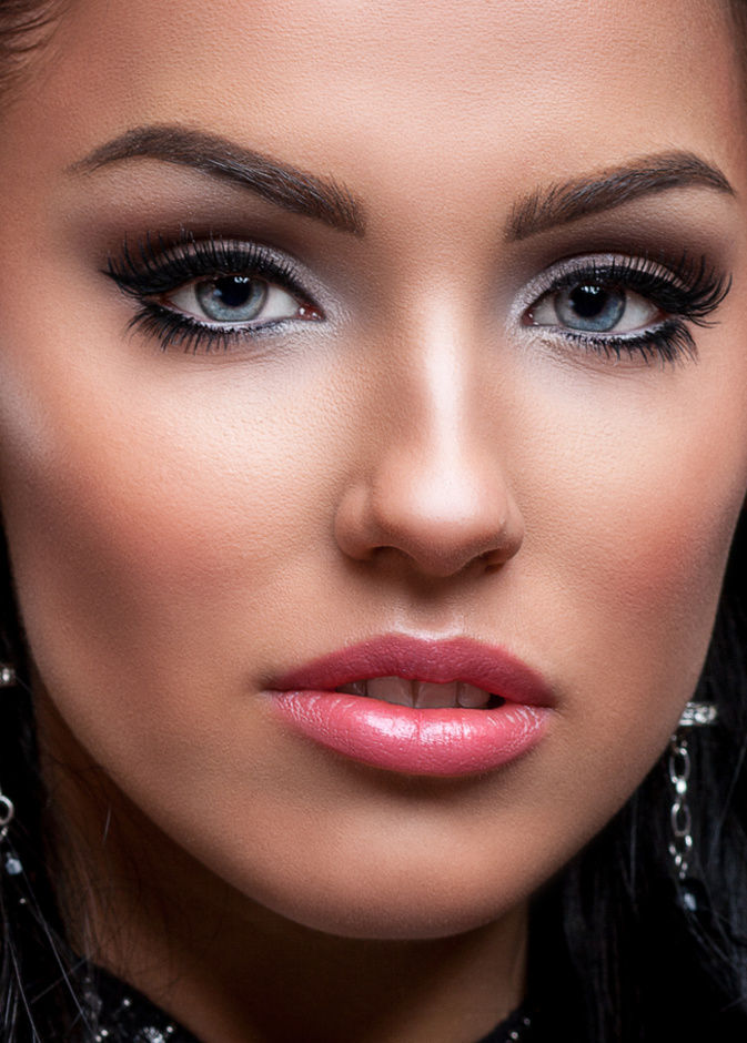 حاجباك يتخطّيان المألوف ليلة رأس السنة