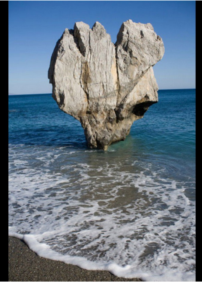 حجر القلب فى جزيرة كريت فى اليونان